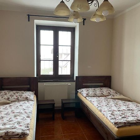 Cetnicka Stanice Hluboka Hluboká nad Vltavou Extérieur photo