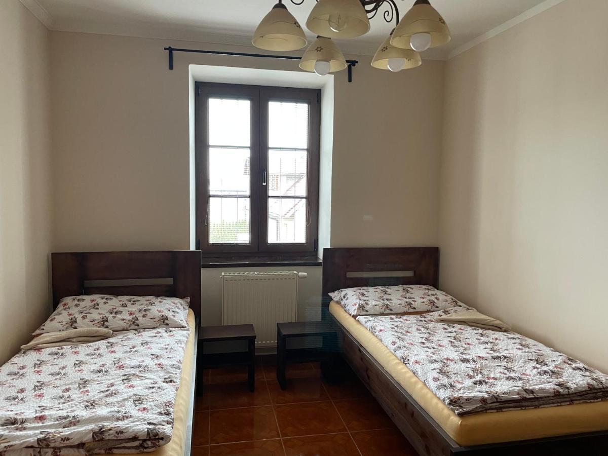 Cetnicka Stanice Hluboka Hluboká nad Vltavou Extérieur photo
