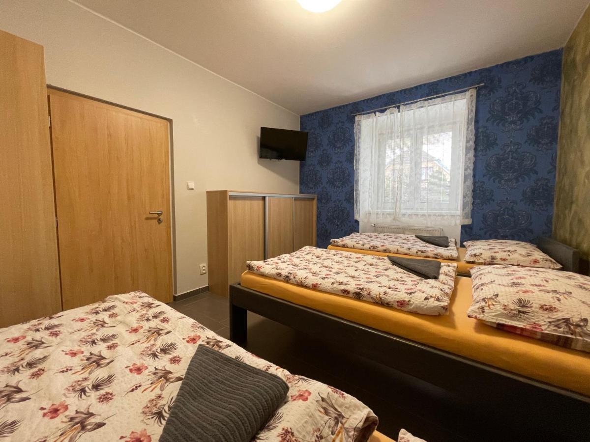 Cetnicka Stanice Hluboka Hluboká nad Vltavou Extérieur photo