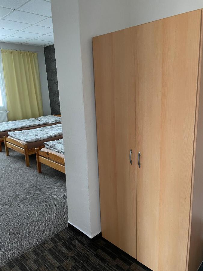 Cetnicka Stanice Hluboka Hluboká nad Vltavou Extérieur photo