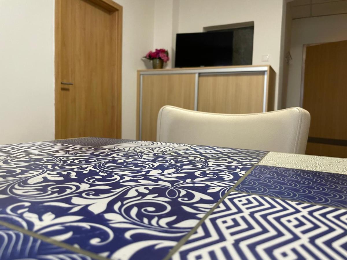 Cetnicka Stanice Hluboka Hluboká nad Vltavou Extérieur photo