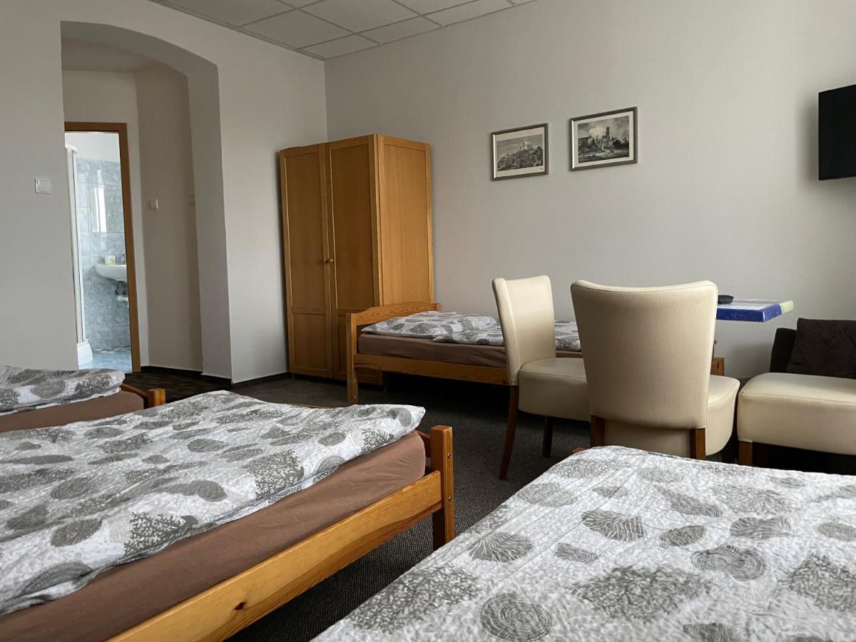 Cetnicka Stanice Hluboka Hluboká nad Vltavou Extérieur photo