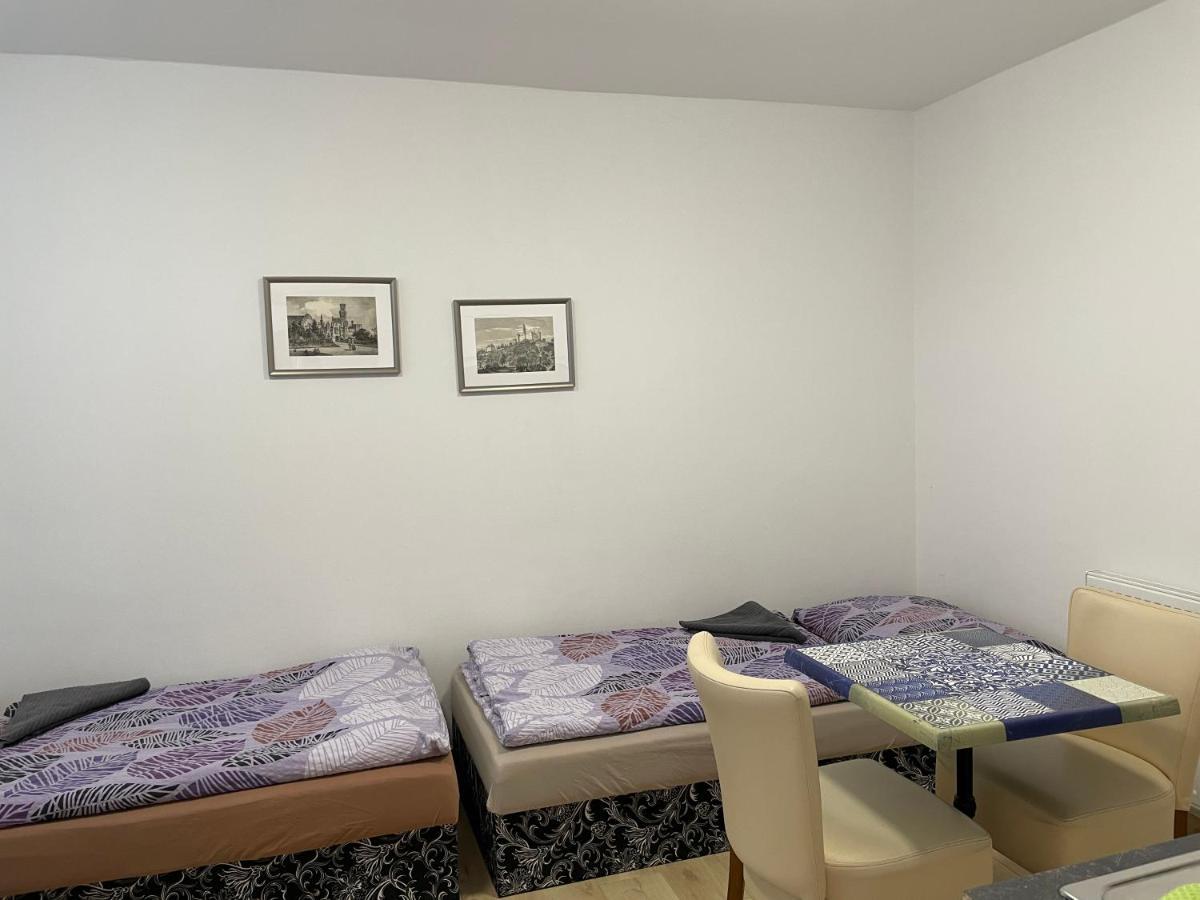 Cetnicka Stanice Hluboka Hluboká nad Vltavou Extérieur photo