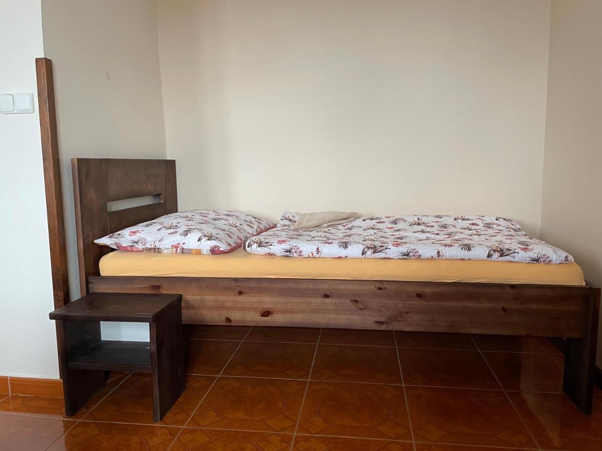 Cetnicka Stanice Hluboka Hluboká nad Vltavou Extérieur photo