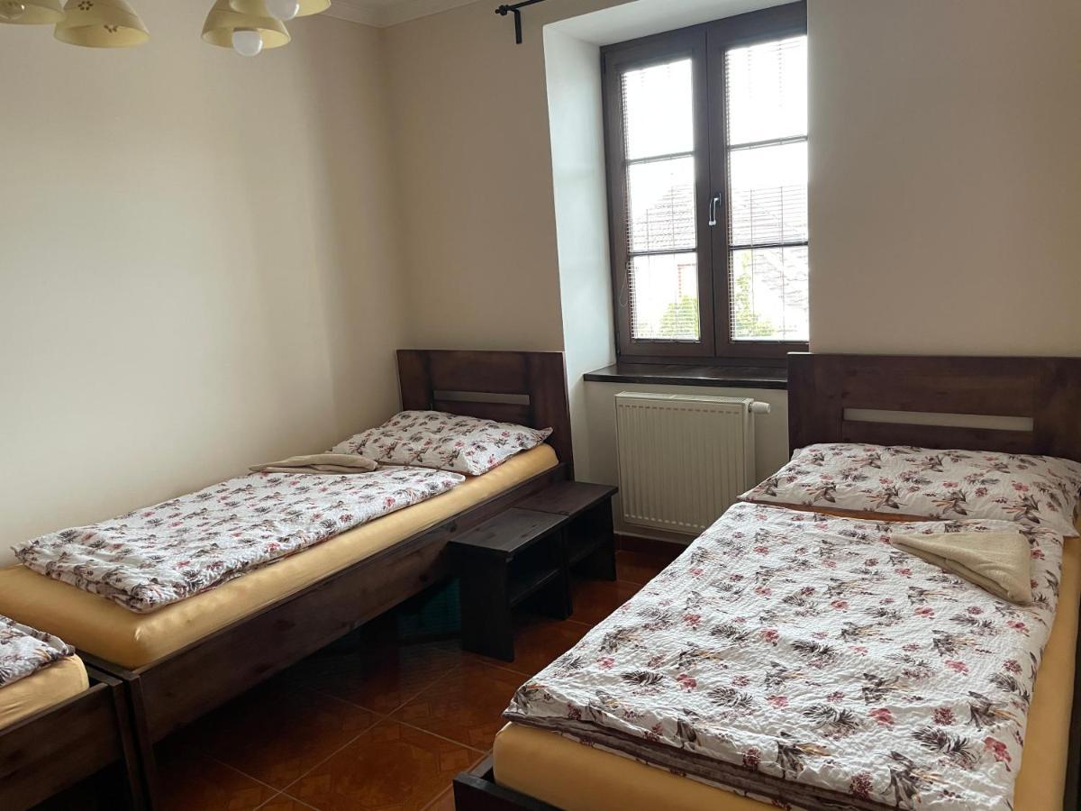 Cetnicka Stanice Hluboka Hluboká nad Vltavou Extérieur photo