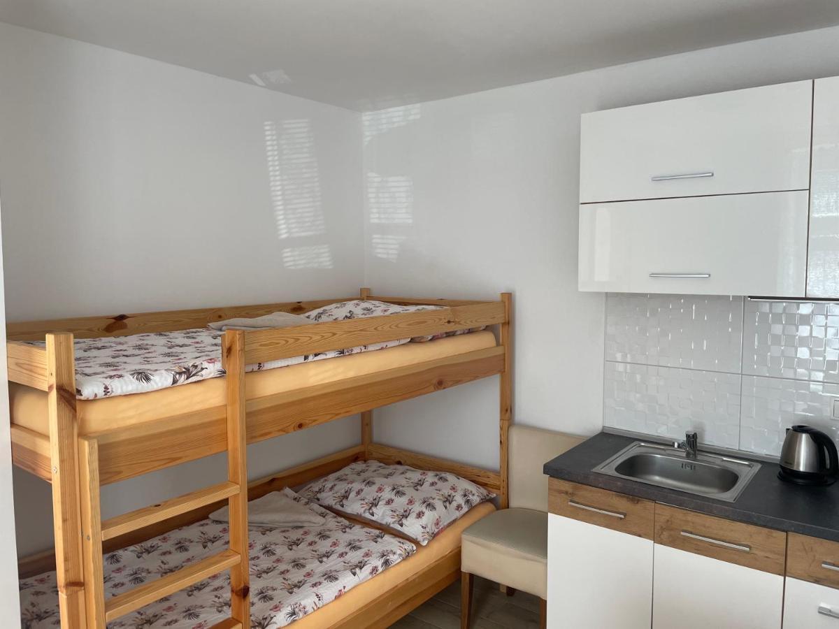 Cetnicka Stanice Hluboka Hluboká nad Vltavou Extérieur photo