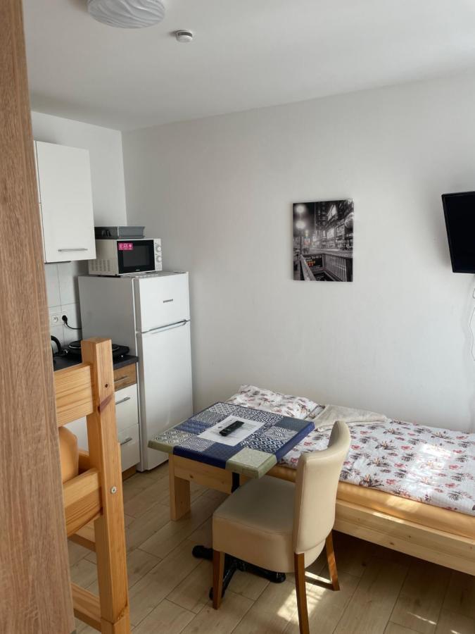 Cetnicka Stanice Hluboka Hluboká nad Vltavou Extérieur photo